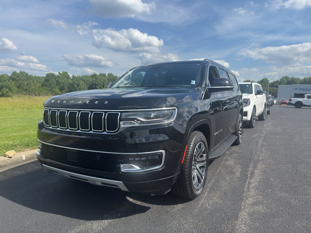 2023 Jeep Wagoneer L Series II 4WD's photo
