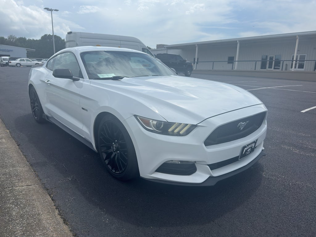 2017 Ford Mustang V6