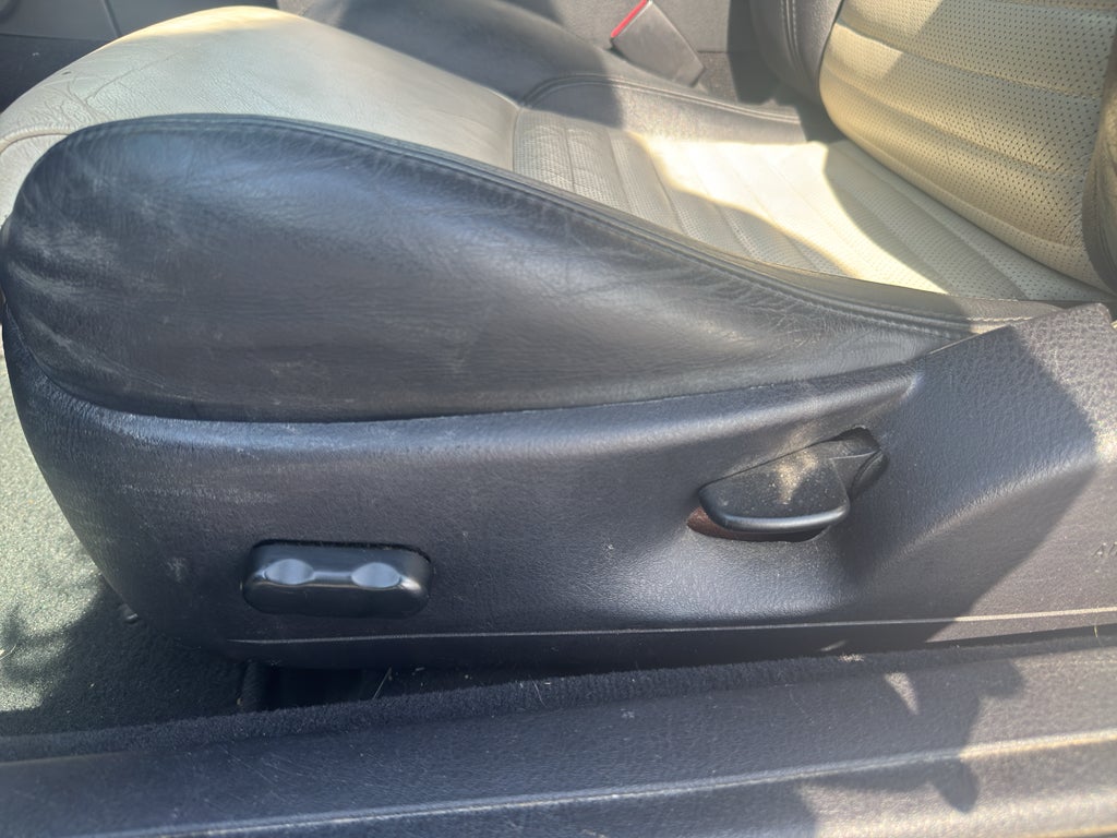 2003 Ford Thunderbird Deluxe