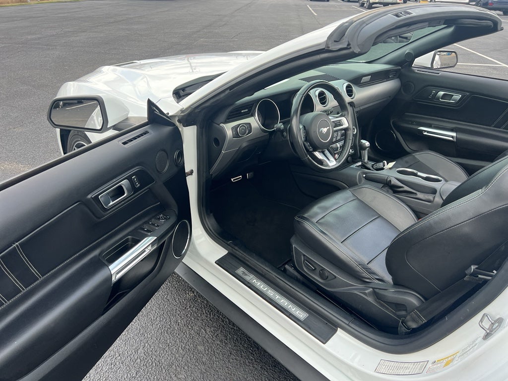 2022 Ford Mustang EcoBoost Premium