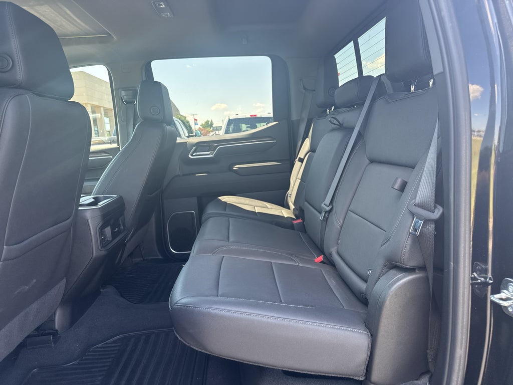 2025 Chevrolet Silverado RST