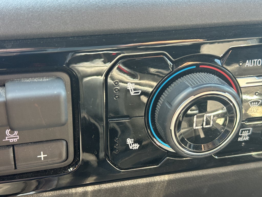 2025 Chevrolet Silverado RST