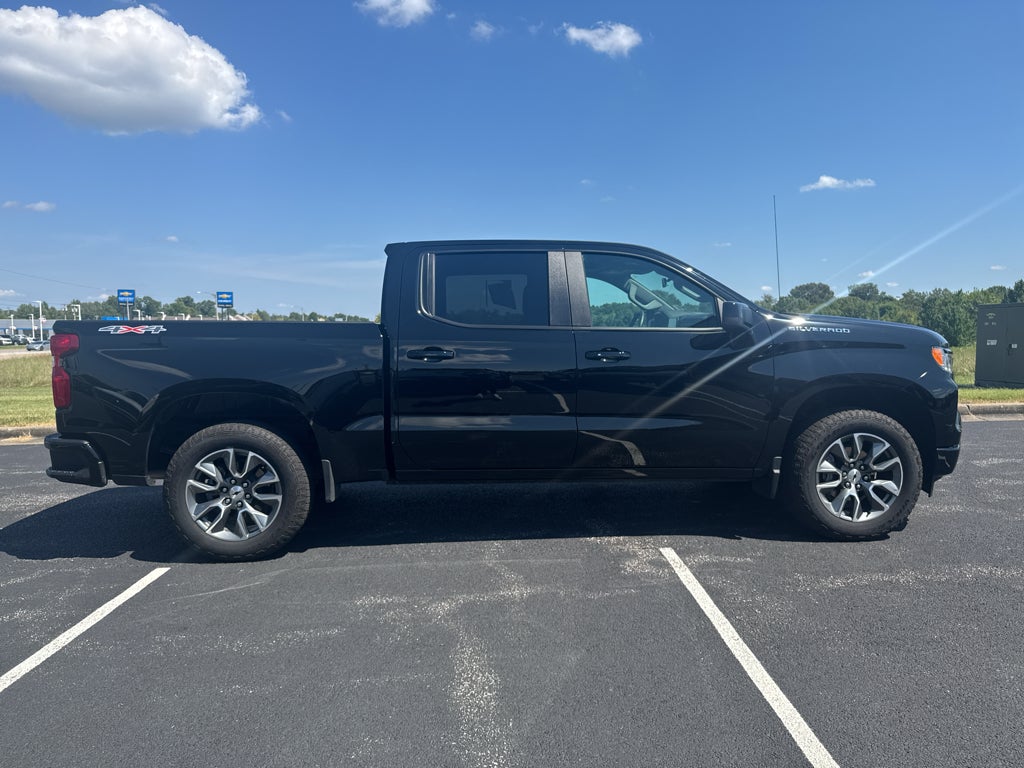 2025 Chevrolet Silverado RST