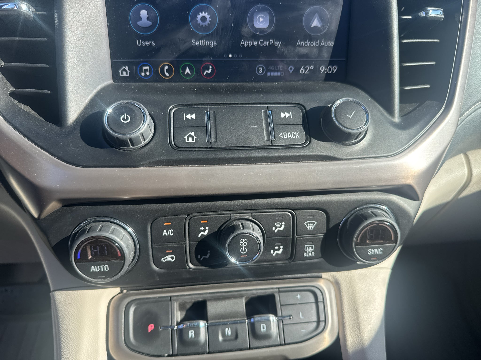 2021 GMC Acadia Denali