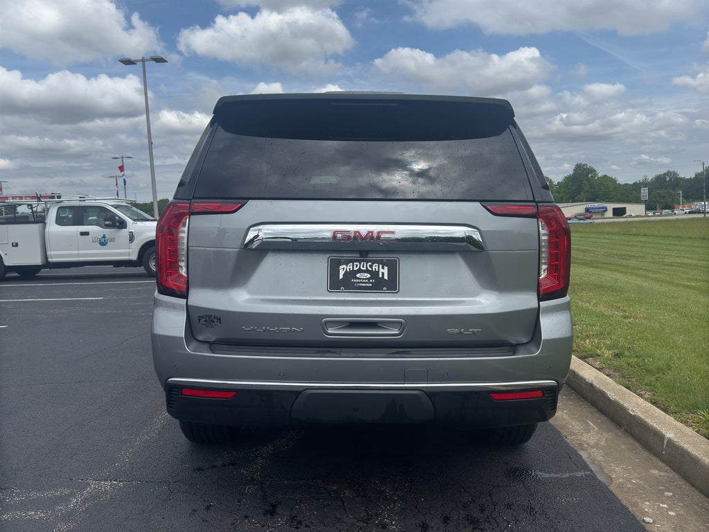 2023 GMC Yukon SLT