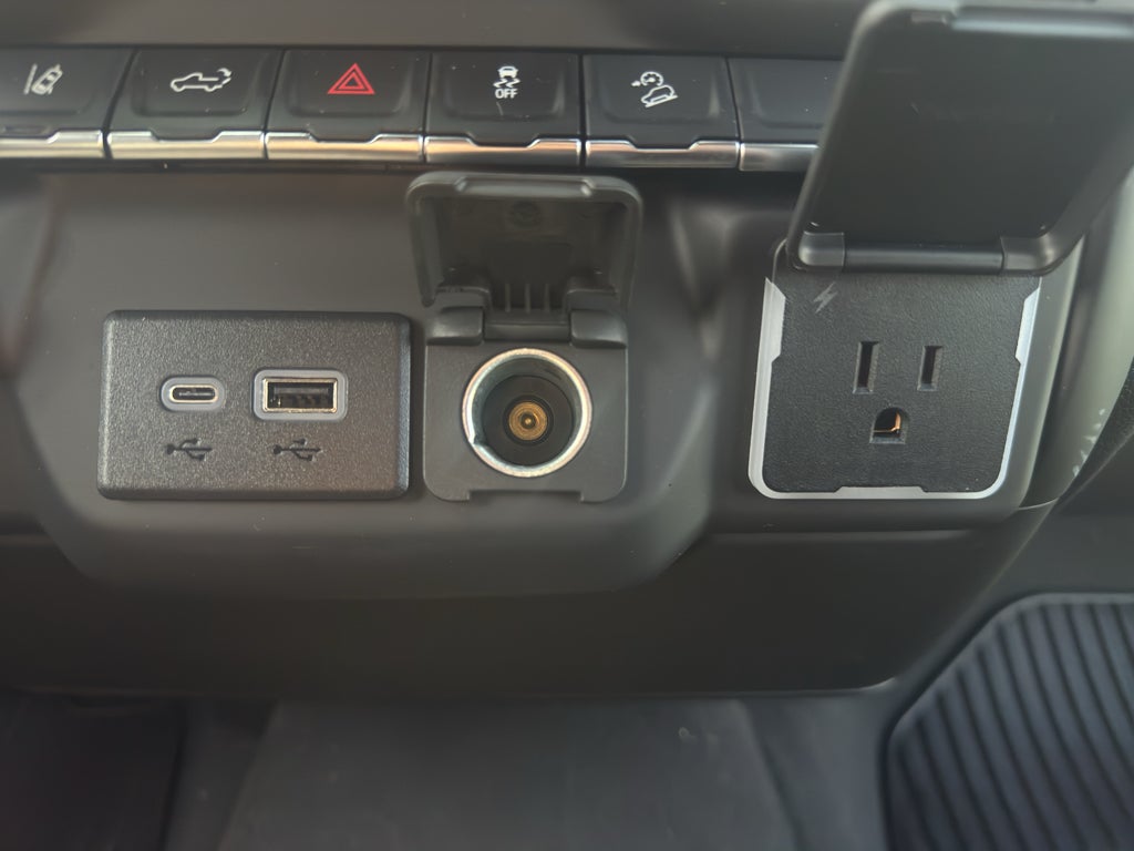 2025 GMC Sierra Pro