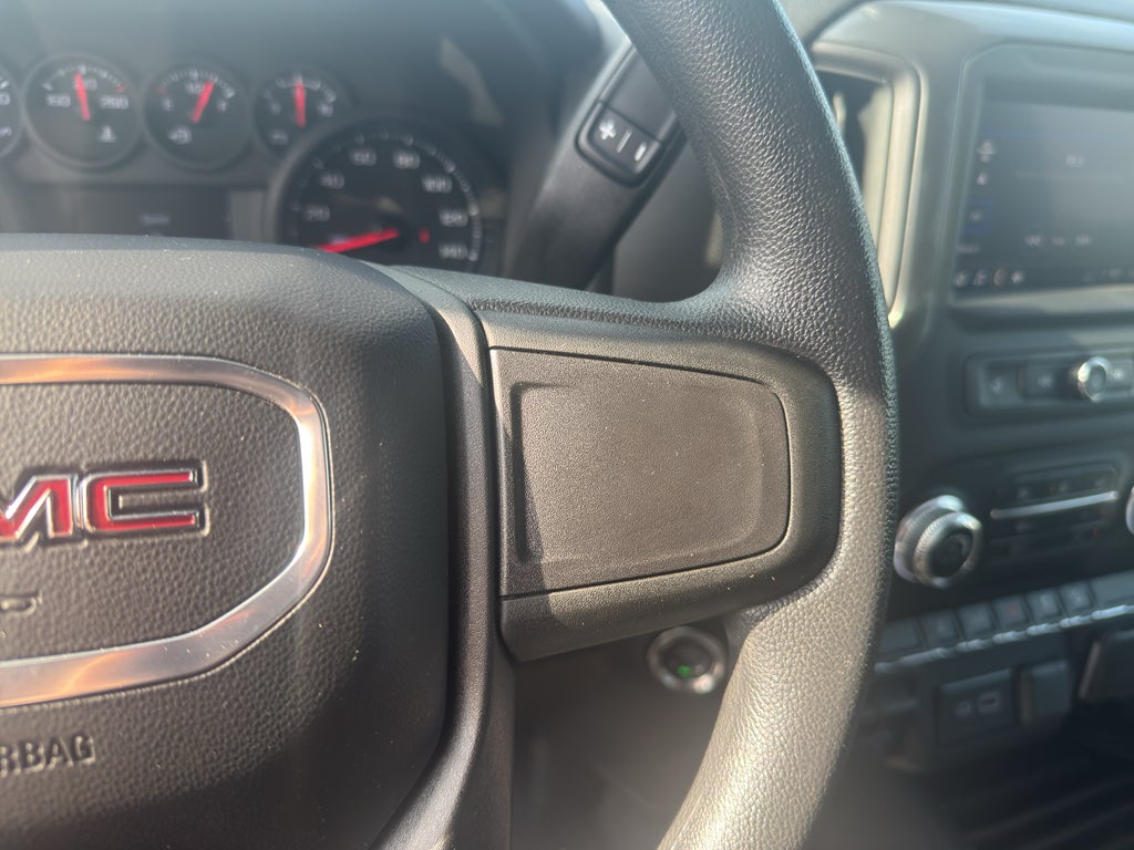 2025 GMC Sierra Pro