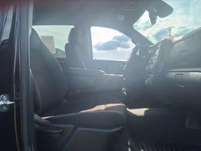 2025 GMC Sierra Pro