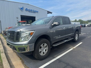 2019 Nissan Titan SV