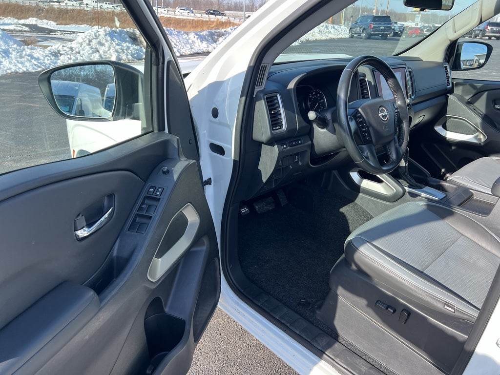 2022 Nissan Frontier SV