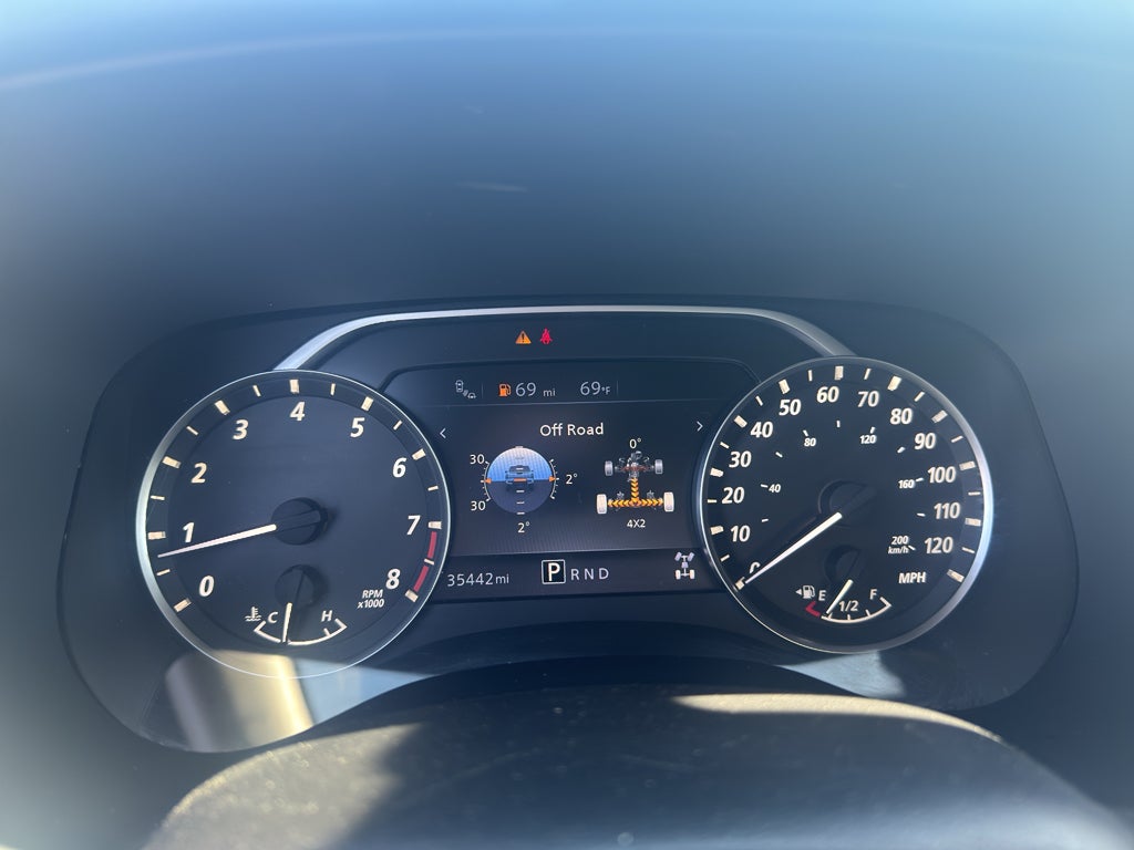 2022 Nissan Frontier SV