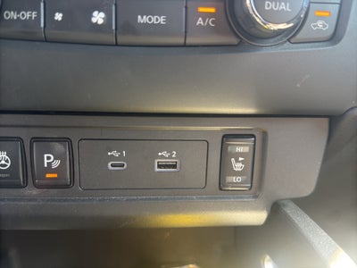 2022 Nissan Frontier SV