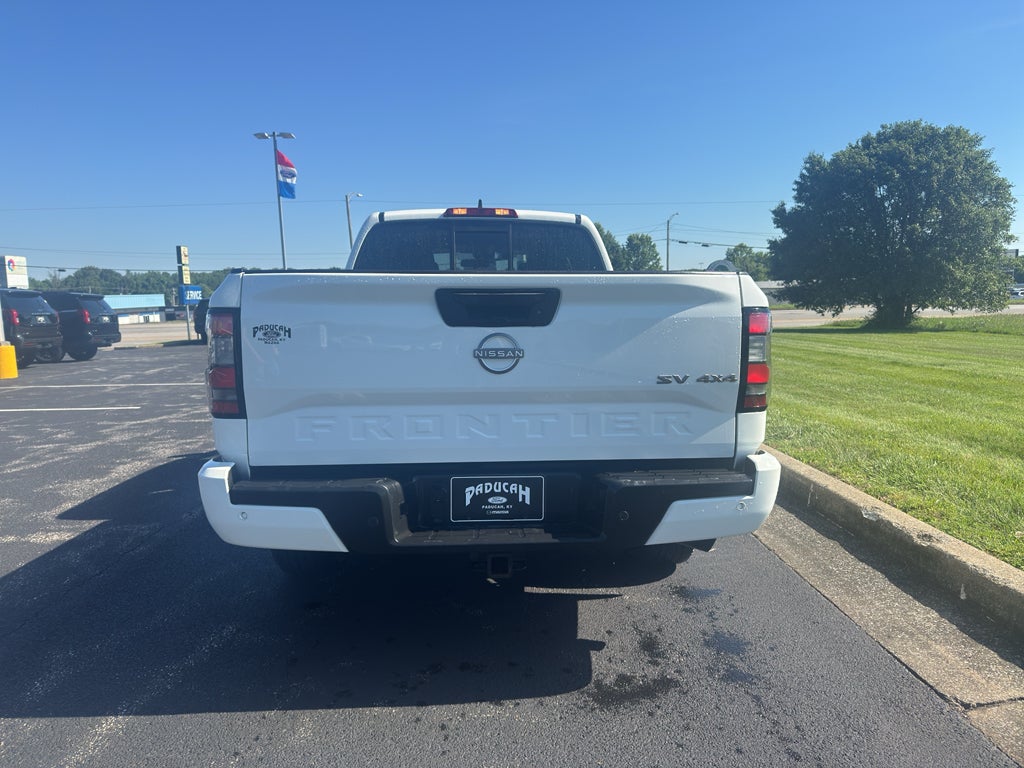 2022 Nissan Frontier SV