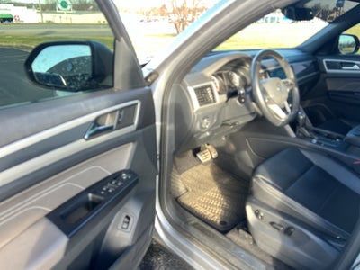 2021 Volkswagen Atlas Cross Sport 3.6L V6 SE w/Technology R-Line