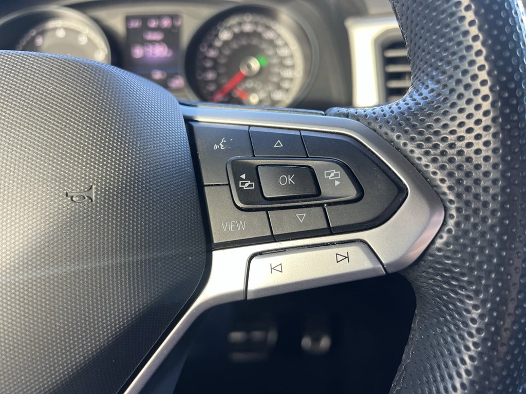 2021 Volkswagen Atlas Cross Sport 3.6L V6 SE w/Technology R-Line