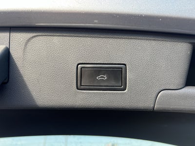 2021 Volkswagen Atlas Cross Sport 3.6L V6 SE w/Technology R-Line