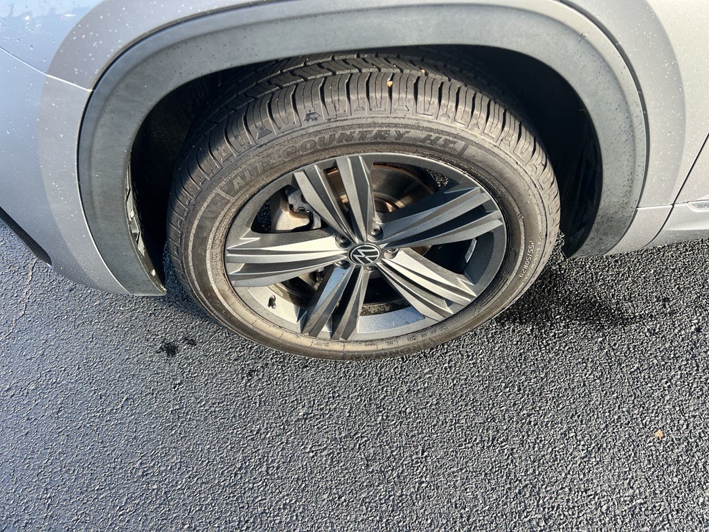 2021 Volkswagen Atlas Cross Sport 3.6L V6 SE w/Technology R-Line