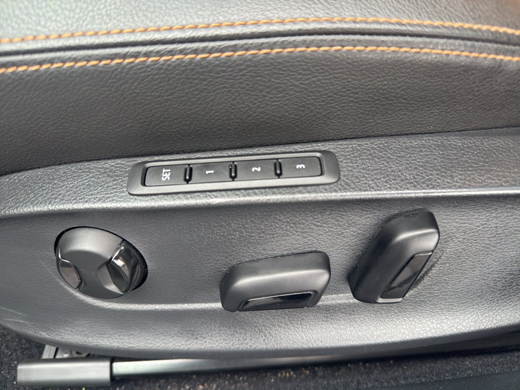 2018 Volkswagen Passat 2.0T SEL Premium