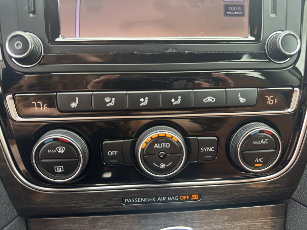 2018 Volkswagen Passat 2.0T SEL Premium