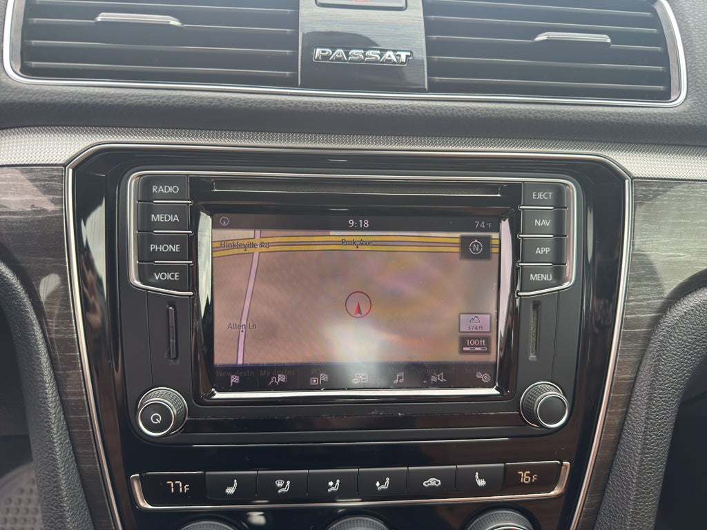 2018 Volkswagen Passat 2.0T SEL Premium