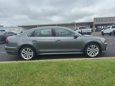 2018 Volkswagen Passat 2.0T SEL Premium