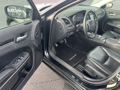 2019 Chrysler 300 Touring L