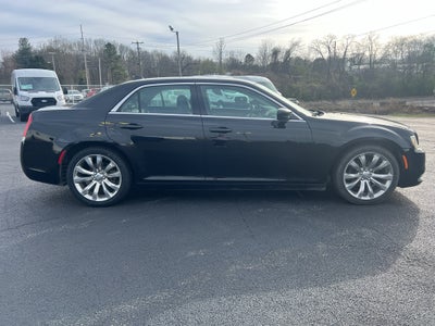 2019 Chrysler 300 Touring L
