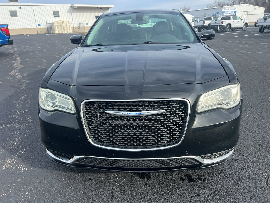 2019 Chrysler 300 Touring L