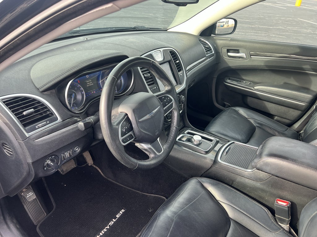 2019 Chrysler 300 Touring L