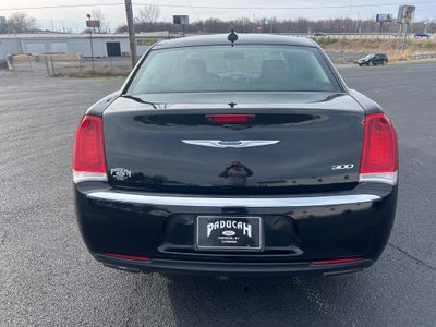 2019 Chrysler 300 Touring L