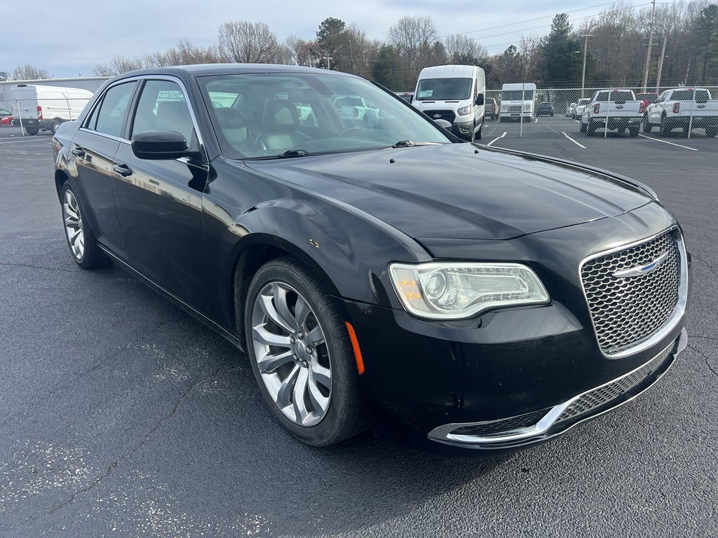 2019 Chrysler 300 Touring L