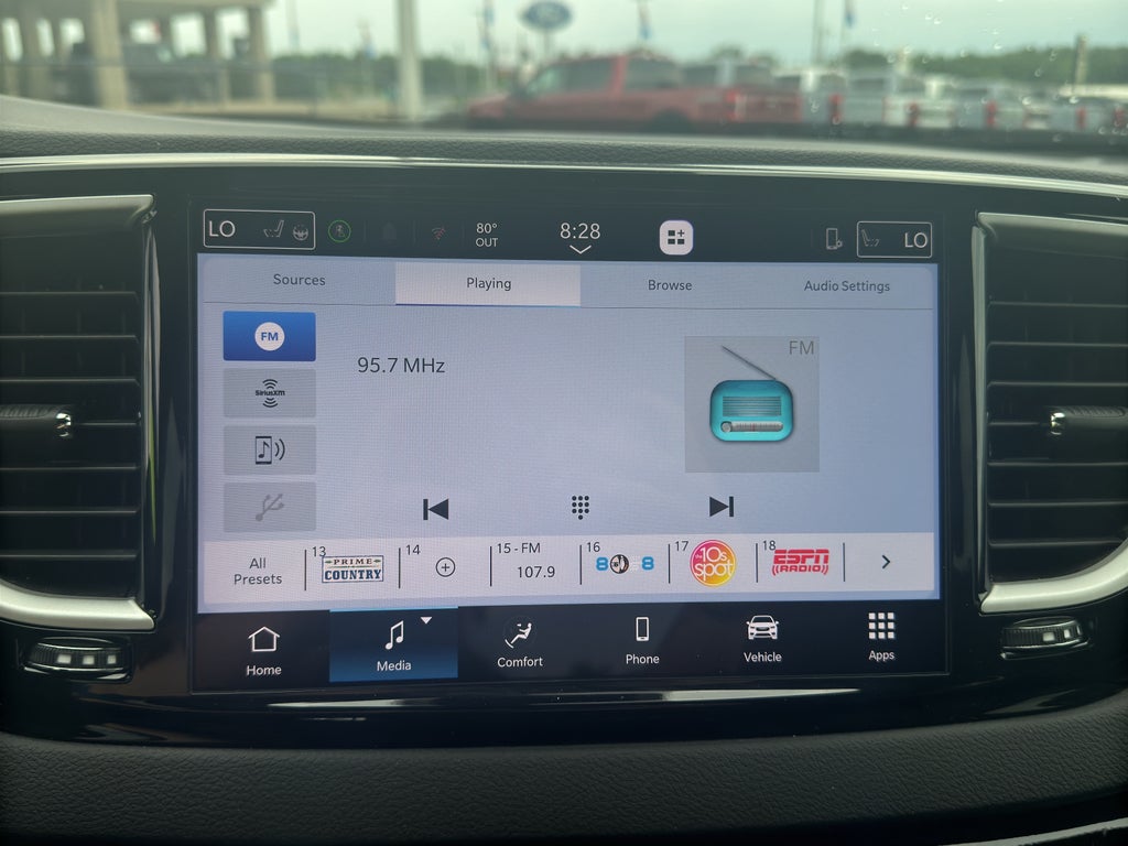 2026 Chrysler Pacifica Select