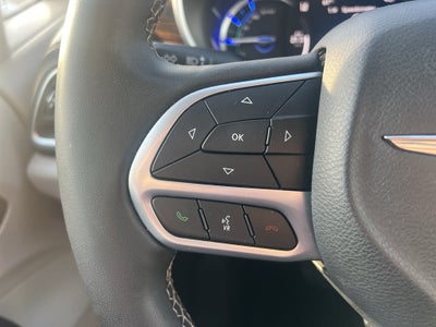 2023 Chrysler Pacifica Hybrid Limited