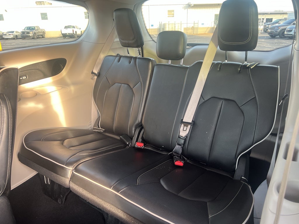 2023 Chrysler Pacifica Hybrid Limited