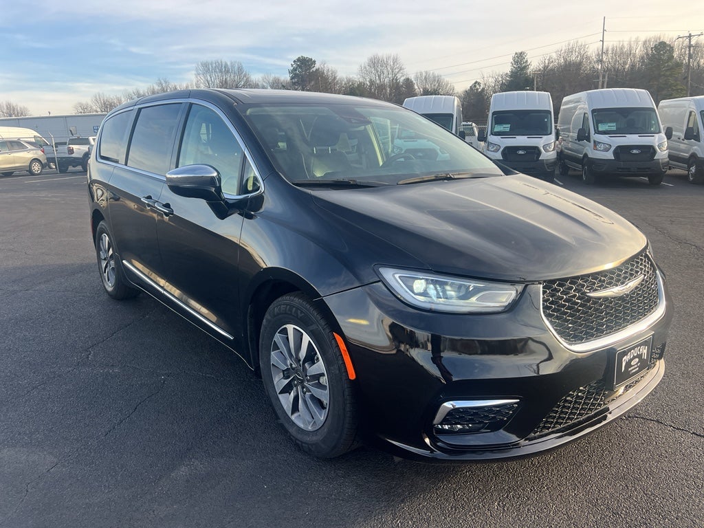 2023 Chrysler Pacifica Hybrid Limited