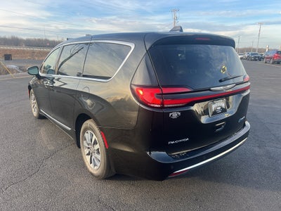 2023 Chrysler Pacifica Hybrid Limited