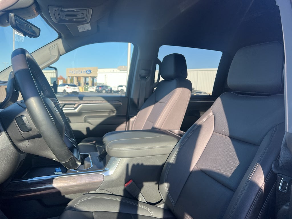 2025 Chevrolet Silverado LTZ