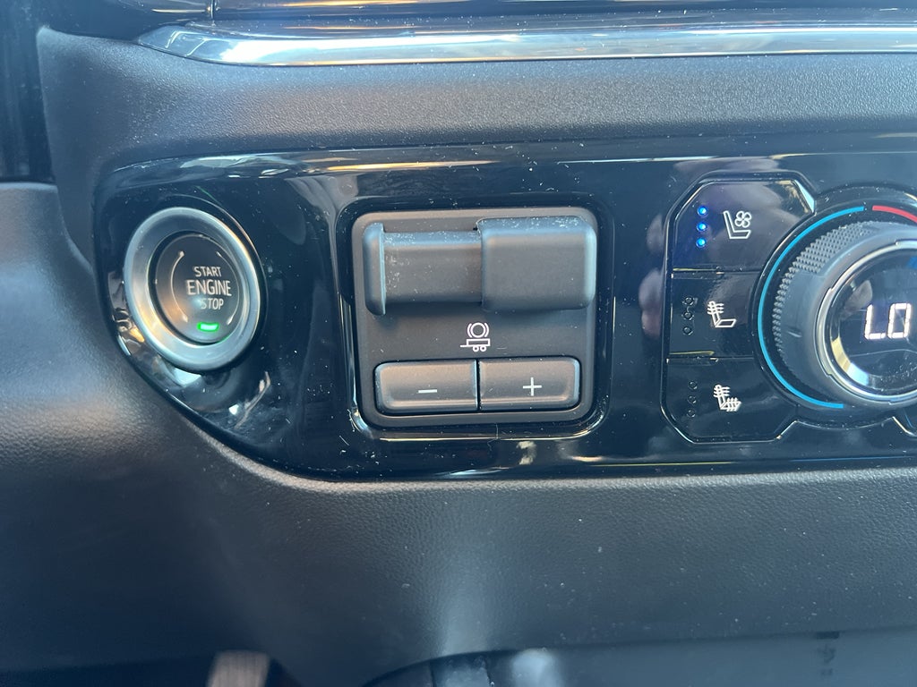 2025 Chevrolet Silverado LTZ