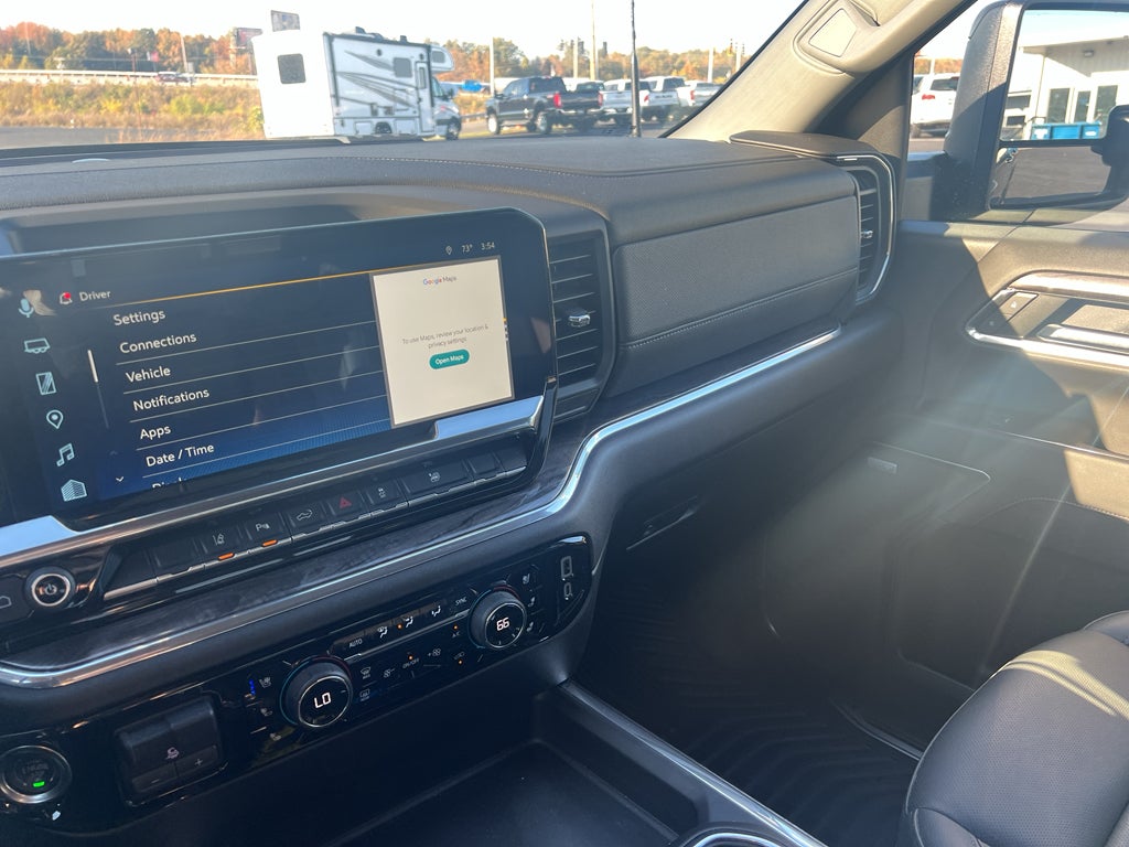 2025 Chevrolet Silverado LTZ