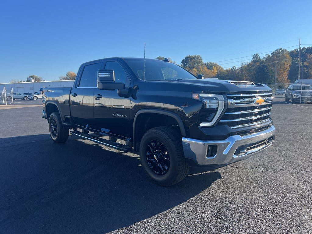 2025 Chevrolet Silverado LTZ