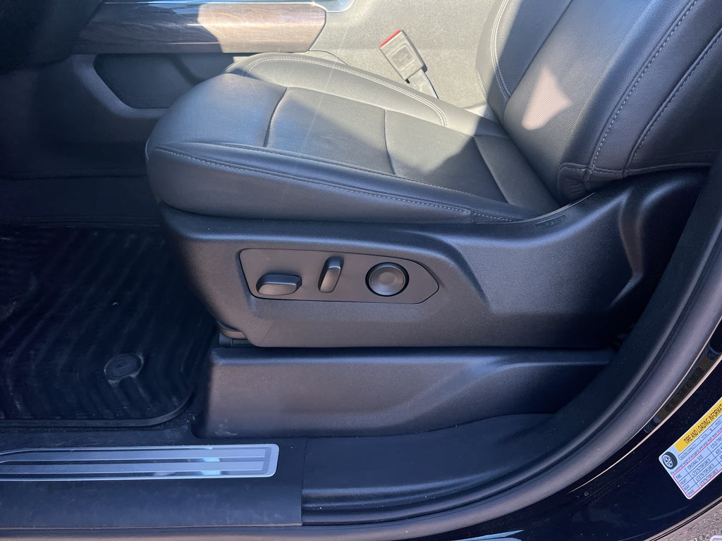 2025 Chevrolet Silverado LTZ