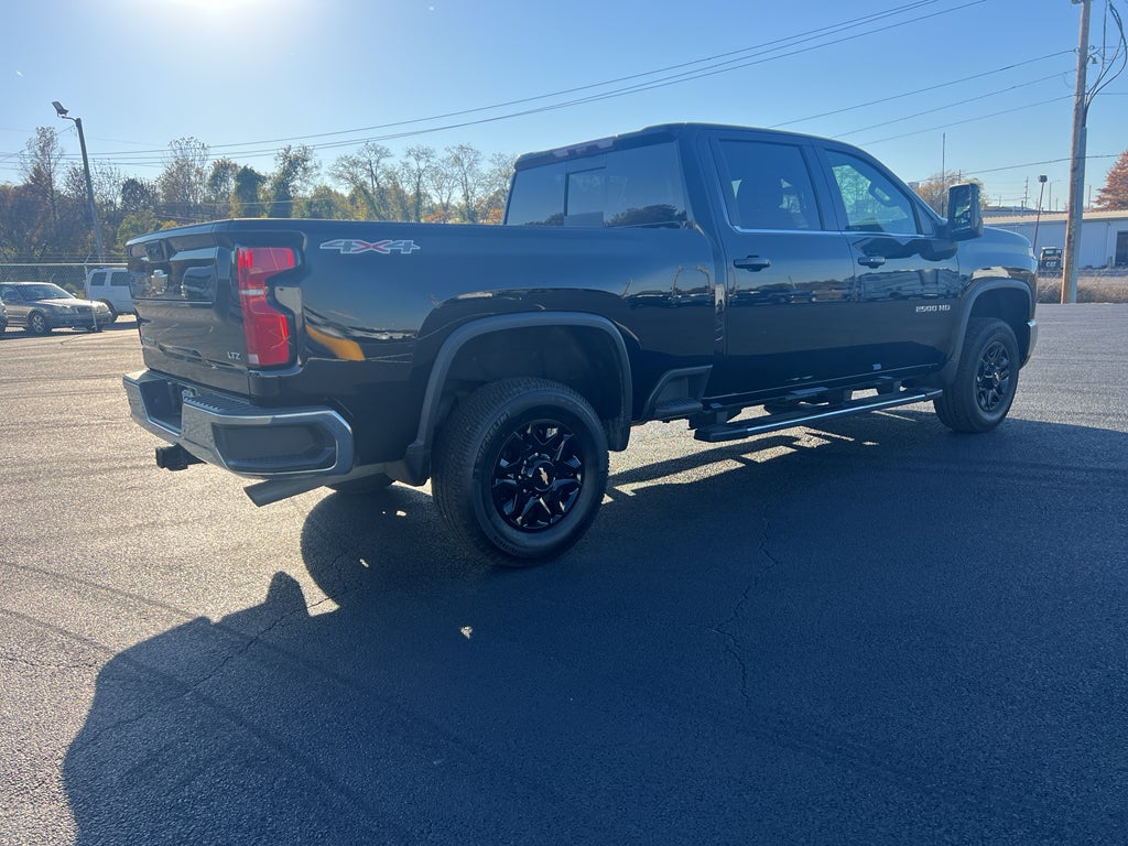 2025 Chevrolet Silverado LTZ