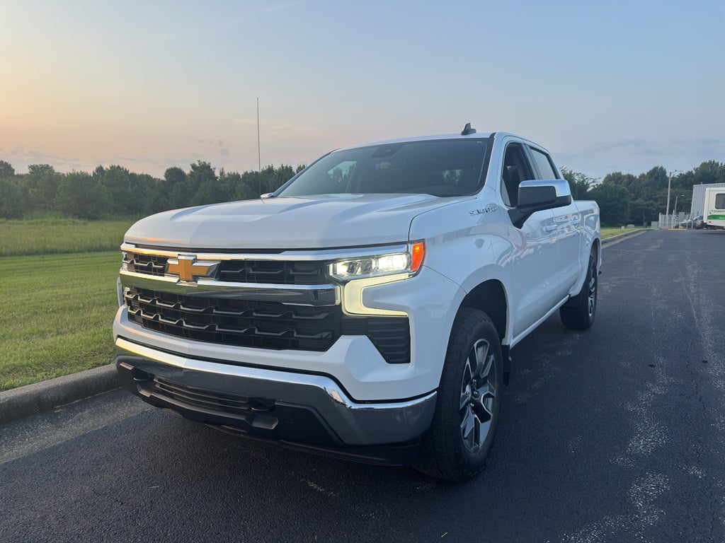 2023 Chevrolet Silverado LT
