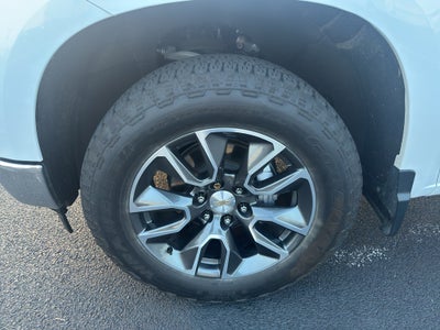 2023 Chevrolet Silverado LT