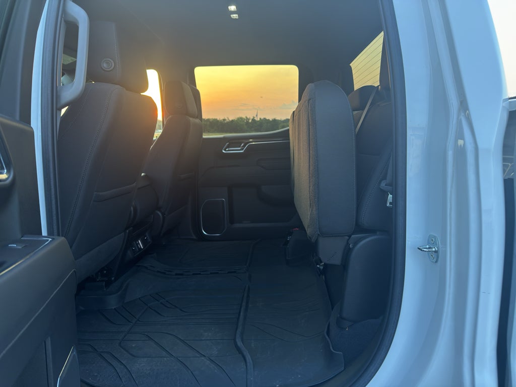 2023 Chevrolet Silverado LT
