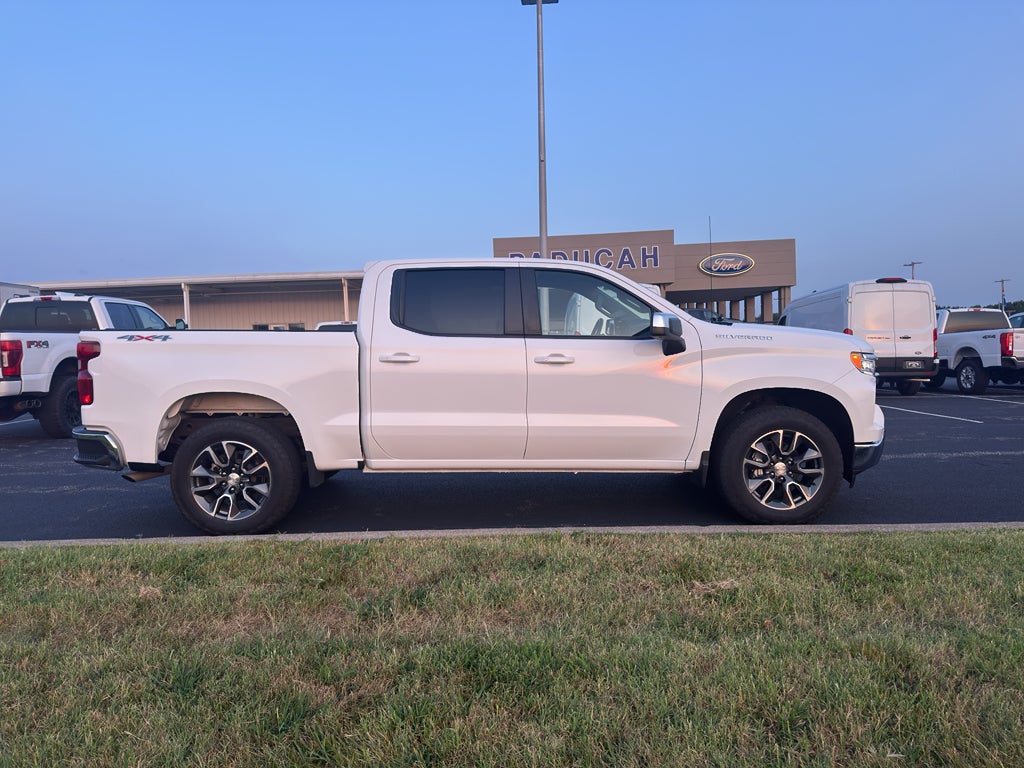 2023 Chevrolet Silverado LT