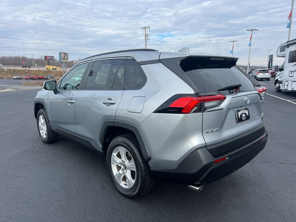 2020 Toyota RAV4 XLE
