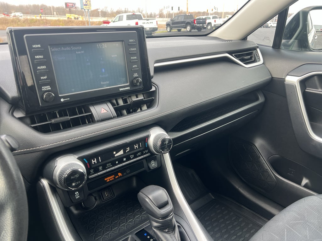 2020 Toyota RAV4 XLE