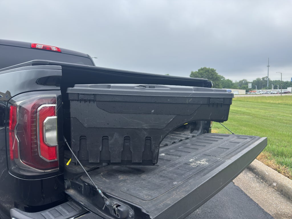 2018 GMC Sierra SLT