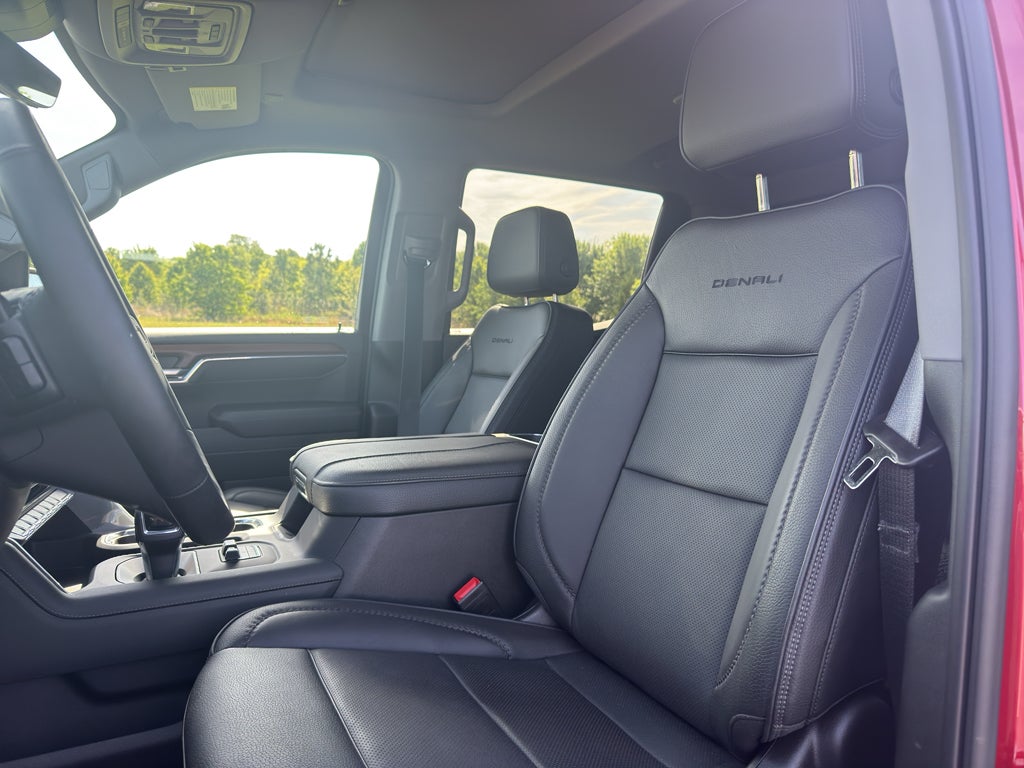 2023 GMC Sierra Denali